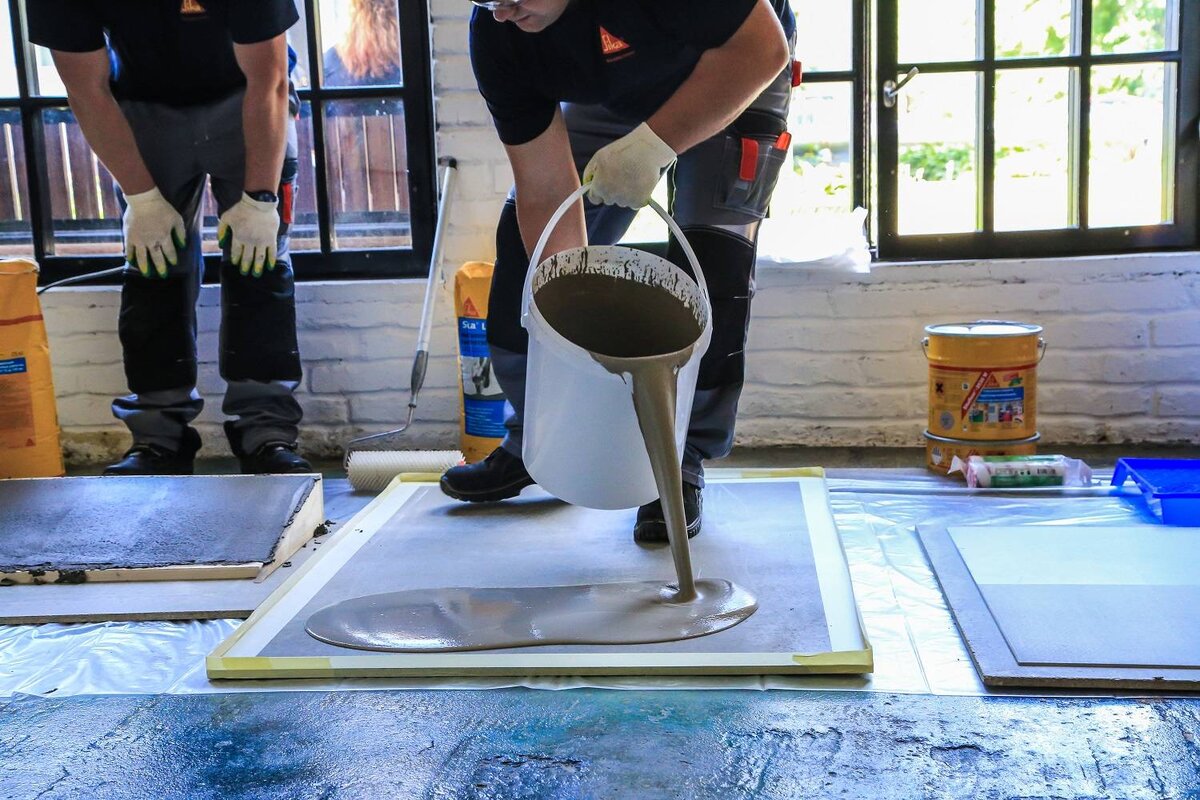 Полимерный пол Sikafloor®-264 EpoxyCoat не имеет запаха, не содержит растворителей, его легко мыть и дезинфицировать