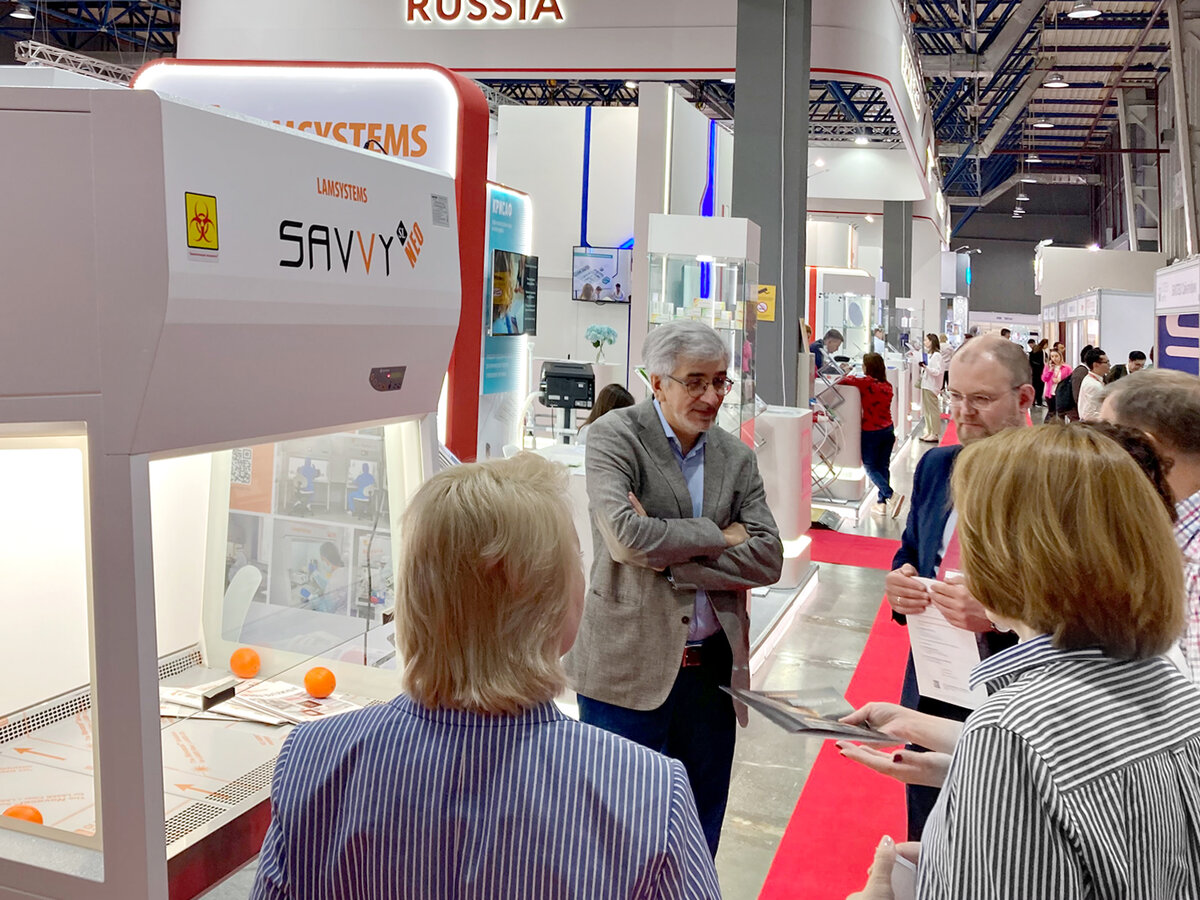 Выставка shk-moscow фото. Мастер-классы в москве. Амиком электрозаводская сотрудники. Сессия дизайнеров. Штапикаbrogen оскм.