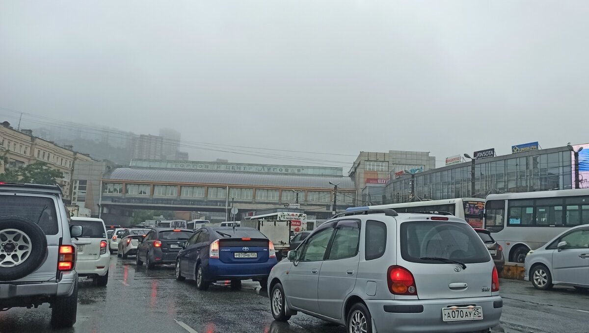     До 1 августа в России рассмотрят вопрос о локализации производства авто для такси и каршеринга. Соответствующее поручение отдал глава государства Владимир Путин.