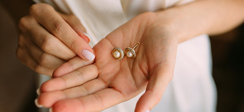 Пример пусетов. Эти с жемчугом.