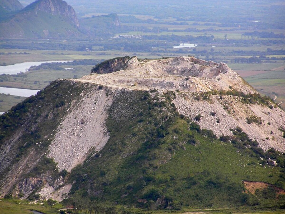 гора кинжал старые