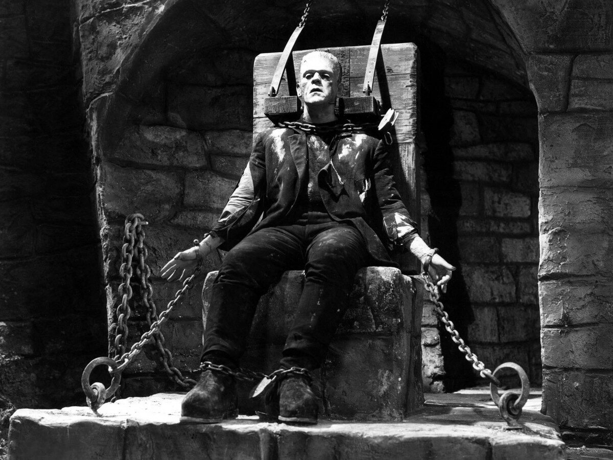 Кадр из фильма «Франкенштейн»