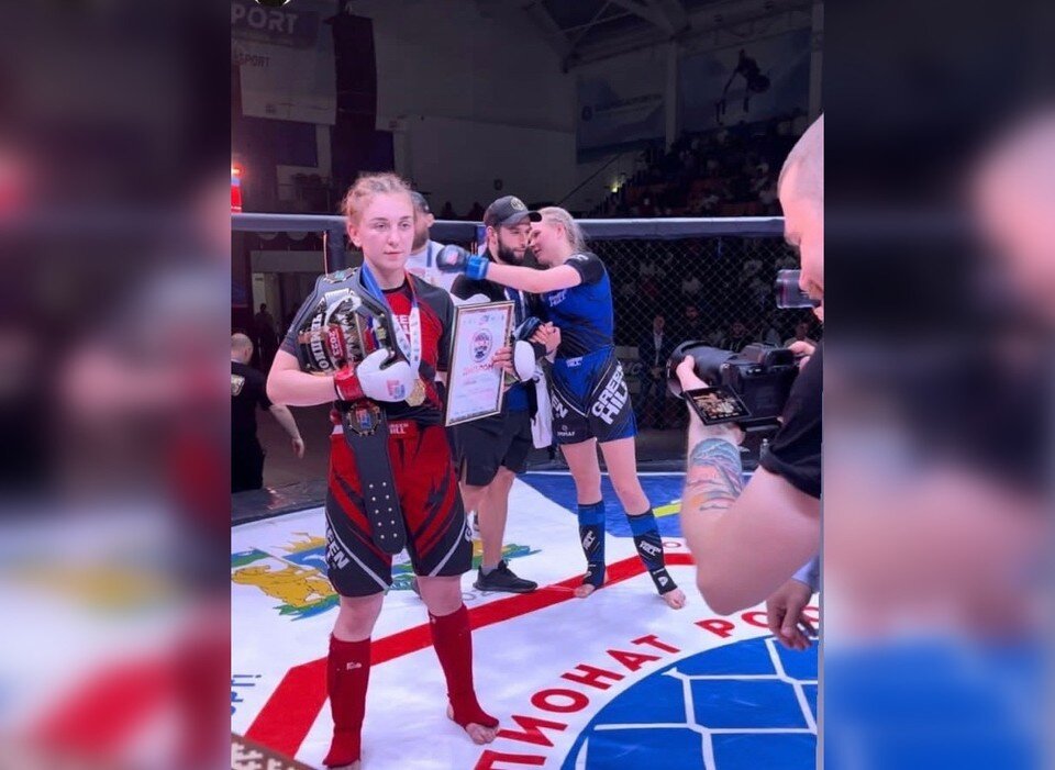    После финального боя на Чемпионате России из личного архива героя(ев) публикации