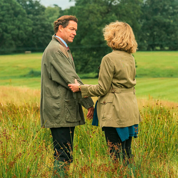 Камилла и Чарльз из сериала "Корона"