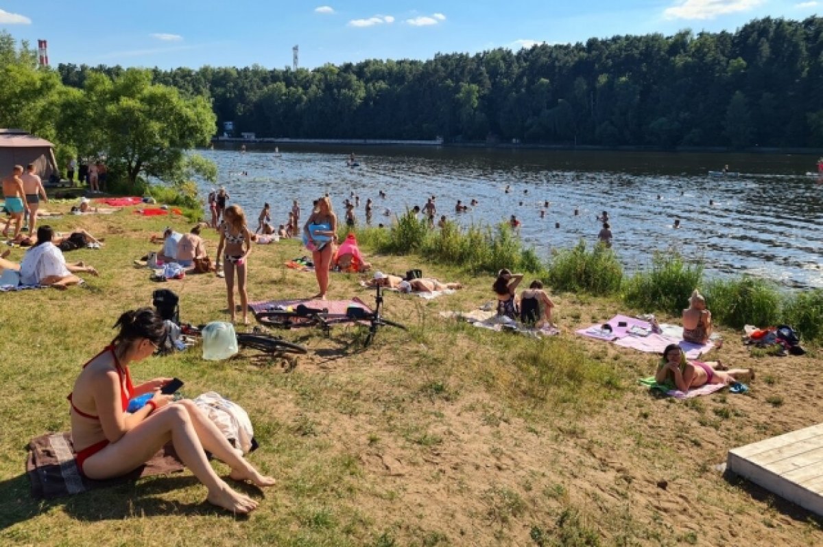 Пляж в москве серебряный