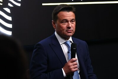    Андрей Воробьев на встрече с молодежью в рамках проекта «Академия ПМЭФ» © Антон Чернов, «Подмосковье Сегодня»