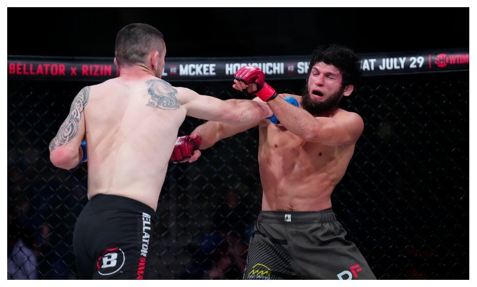    Немков отстоял титул чемпиона Bellator против кубинца Ромеро. Фото: Global Look Press