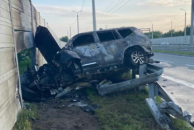    В Симферополе взорвался автомобиль помощника вице‑премьера Запорожской области ©