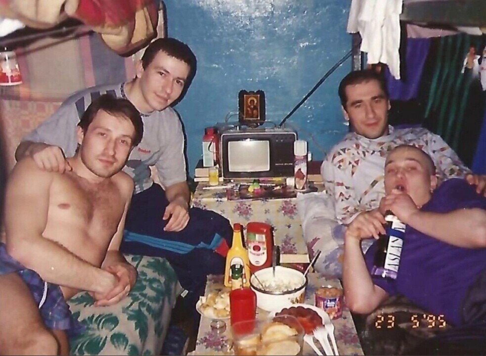Любера 90 х широкоштанники