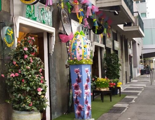 В Европе есть традиция украшать к Пасхе дома, а у нас же принято наводить в своем жилье порядок, делать генеральную уборку перед этим праздником