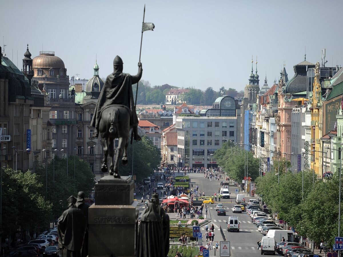    Вид на Вацлавскую площадь в Праге© РИА Новости / Рамиль Ситдиков