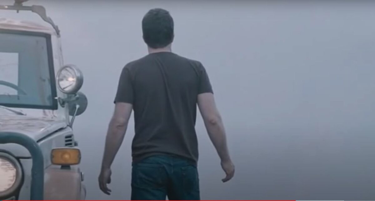 Это кадр из последней сцены. Как говорится, кто понял, тот понял. // Кадр из фильма «Мгла», 2007.