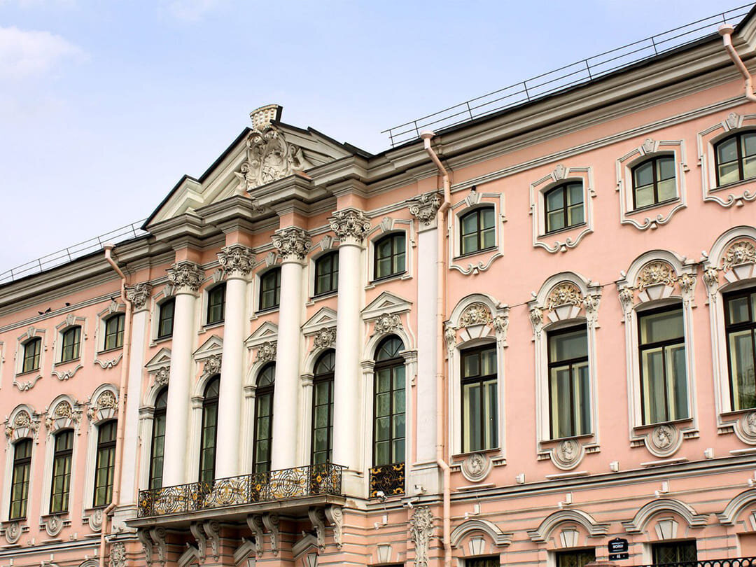 Фасад Строгановского дворца. Фото: блог «sergeyurich»
