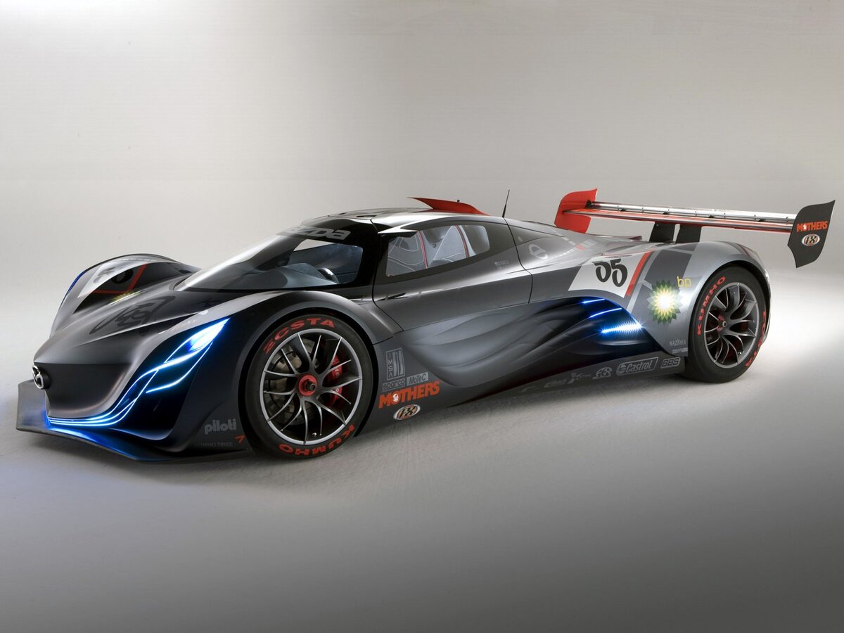 Среднемоторный спорткар Mazda Furai, представленный на Детройстком автосалоне 2008 года, был создан на шасси модели Courage C65, учавстовавшей в гонках серии «Ле-Ман».