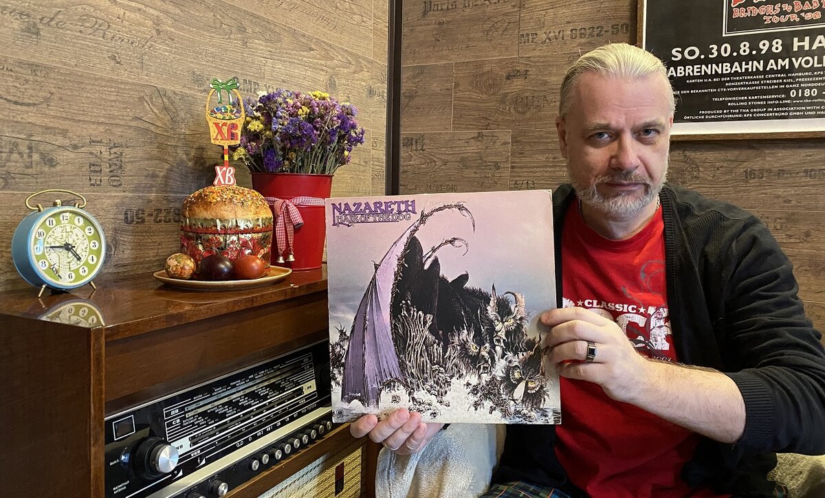 Rockdigger с A&M американской версией винилового альбома Hair Of The Dog от Nazareth 