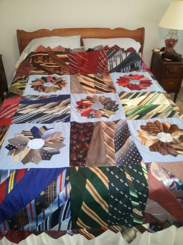 Посчитайте количество галстуков! Их уйма просто!