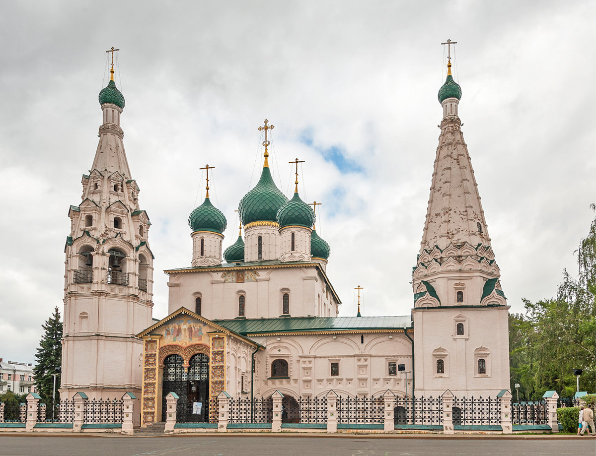 Русско ярославль. Церковь Илии пророка (Ярославль). Церковь Ильи пророка в Ярославле 17 век. Храм Ярославля Церковь Ильи пророка. Церковь Ильи пророка в Ярославле (1647 – 1650).