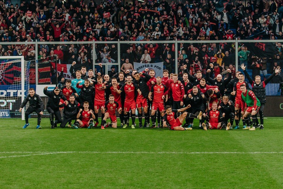    «Акрон» получил профессиональный статут всего четыре года назад, но уже шумит в Кубке России. Фото: ФК «Акрон» (Тольятти).