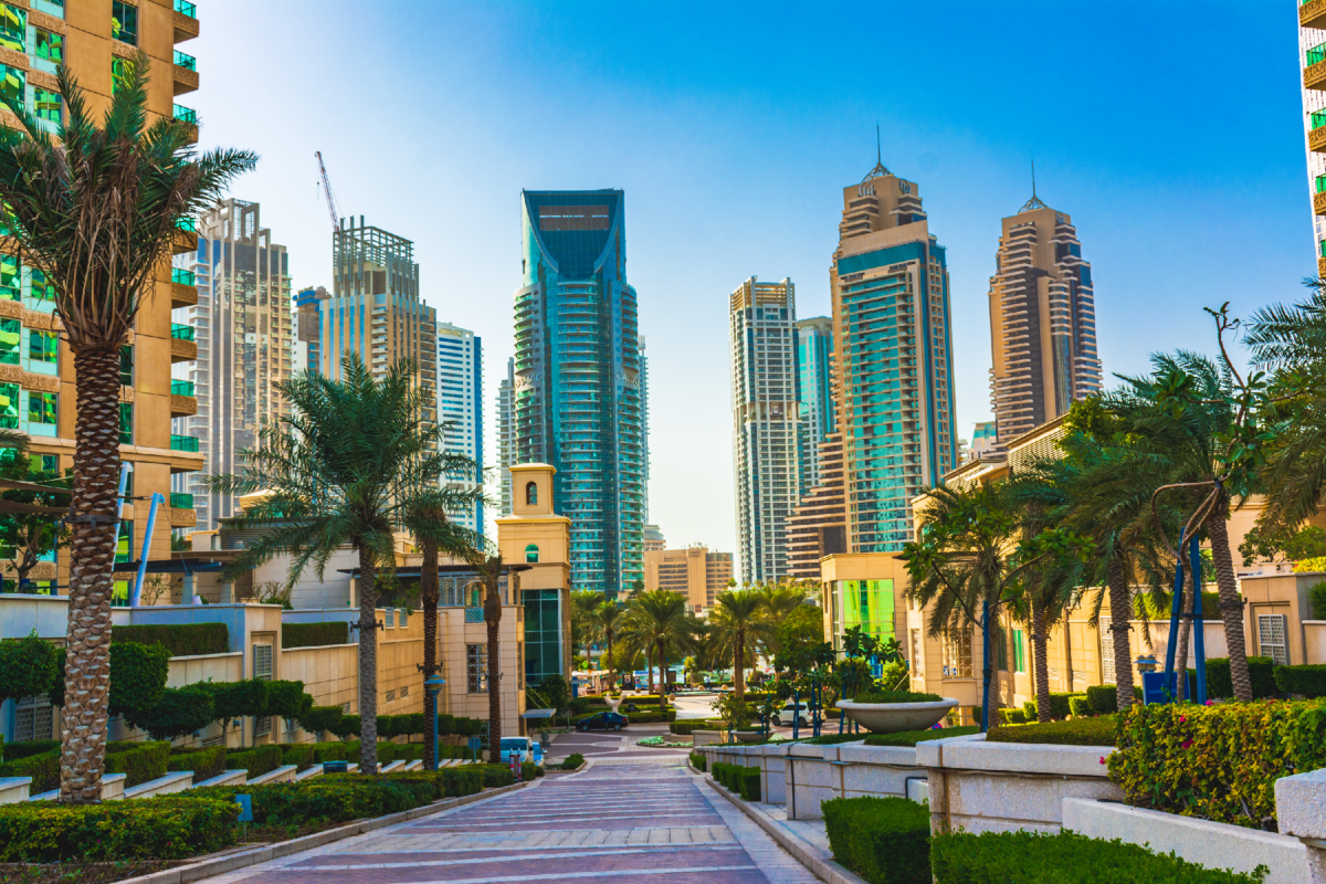 Подобрать оаэ. Dubai Marina. ОАЭ сейчас. Бизнесмены ОАЭ. Открытие нефти в ОАЭ