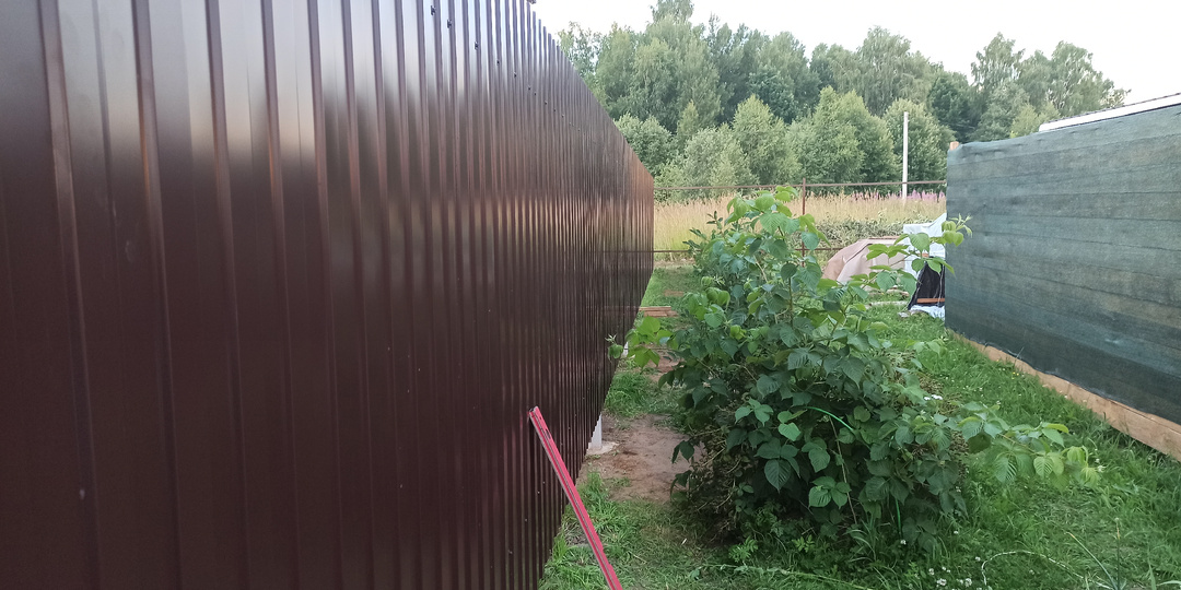 Как построить забор самому от начала до конца.