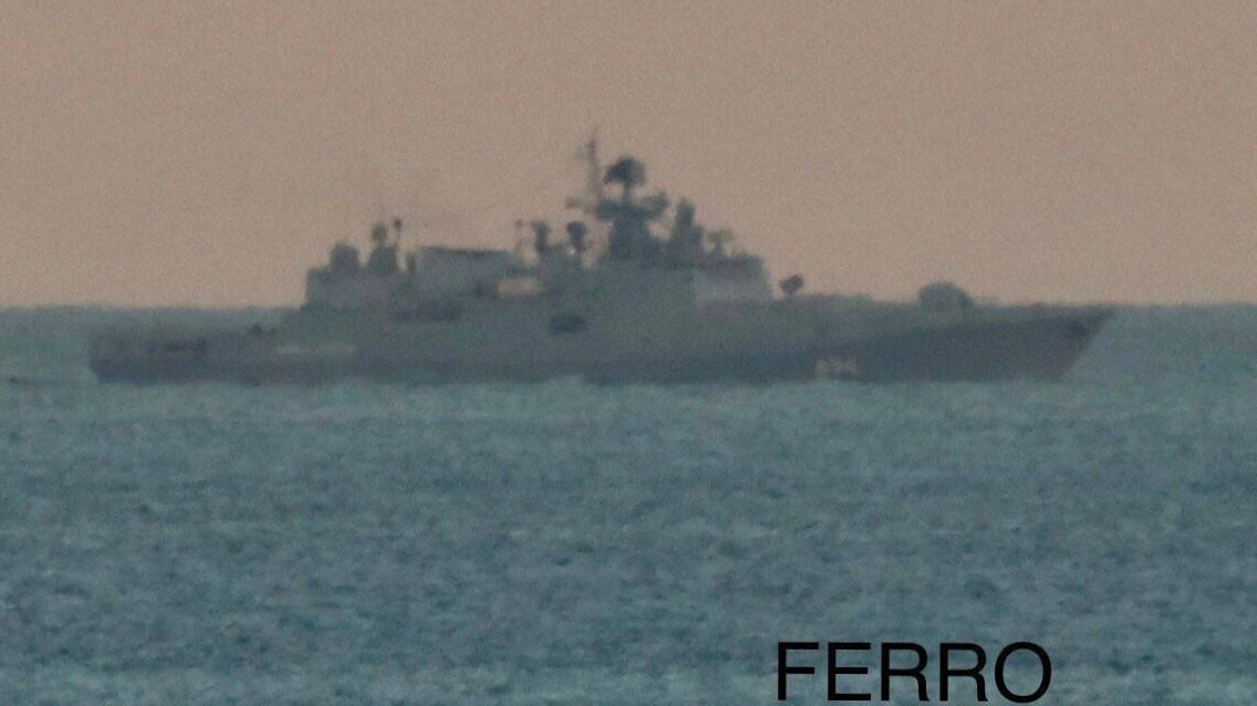 Фрегат "Адмирал Григорович" проходит пролив Гибралтар. Источник: https://t.me/russian_fleet/998