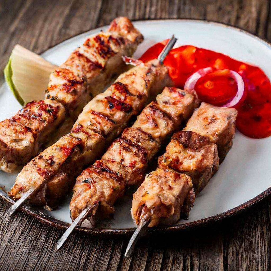 Тоже неплохо, тут уже лучше ситуация с соусом и одинокое колечко лука