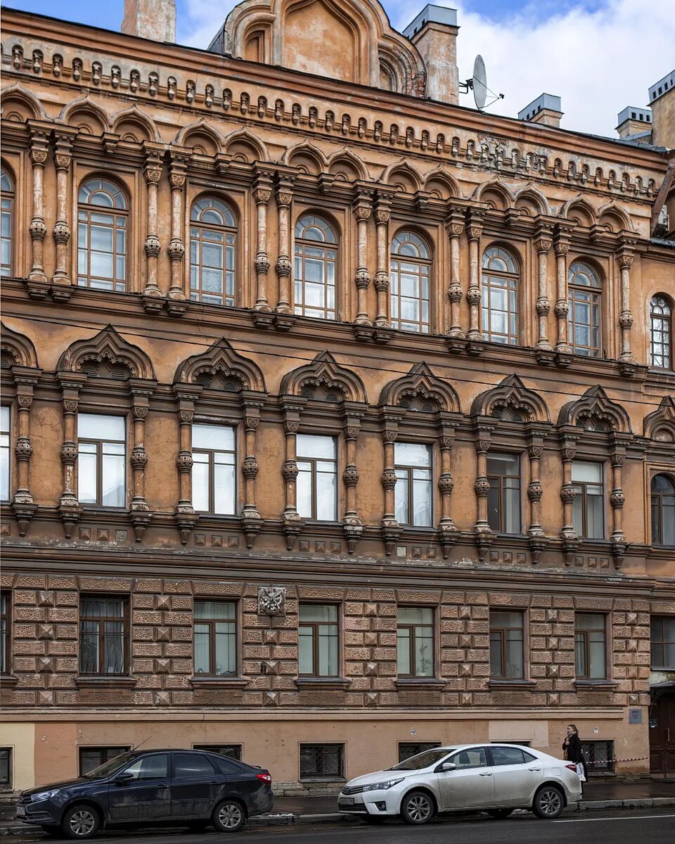 Чудесное убранство фасада