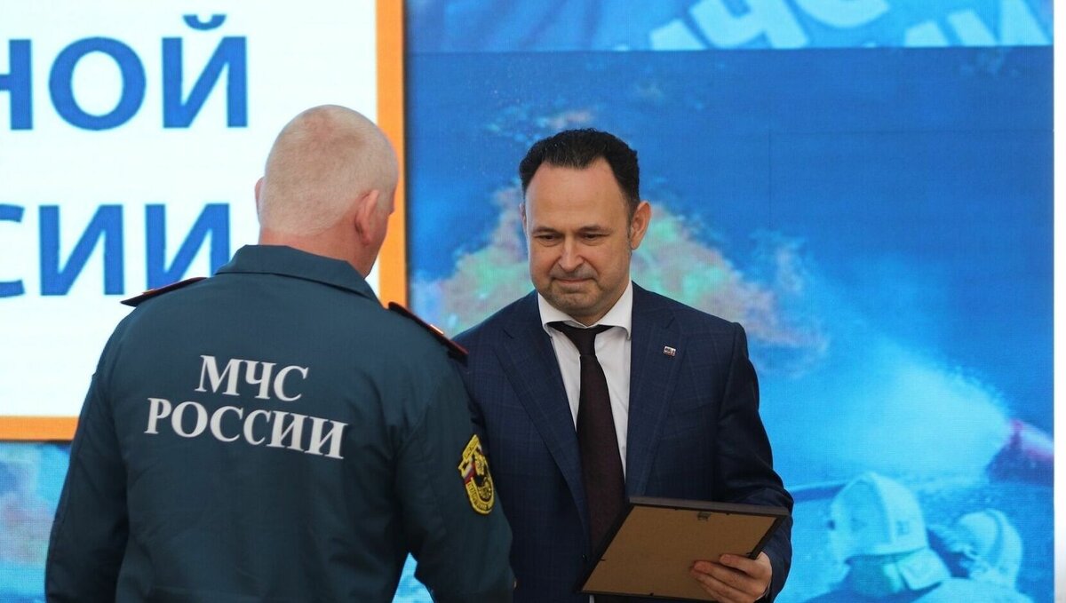     Исполняющий обязанности главы администрации Ростова-на-Дону Юрий Овчинников объяснил, почему власти города не комментировали гибель 80-летней учительницы на Военведе, об этом он сообщил во время брифинга.
