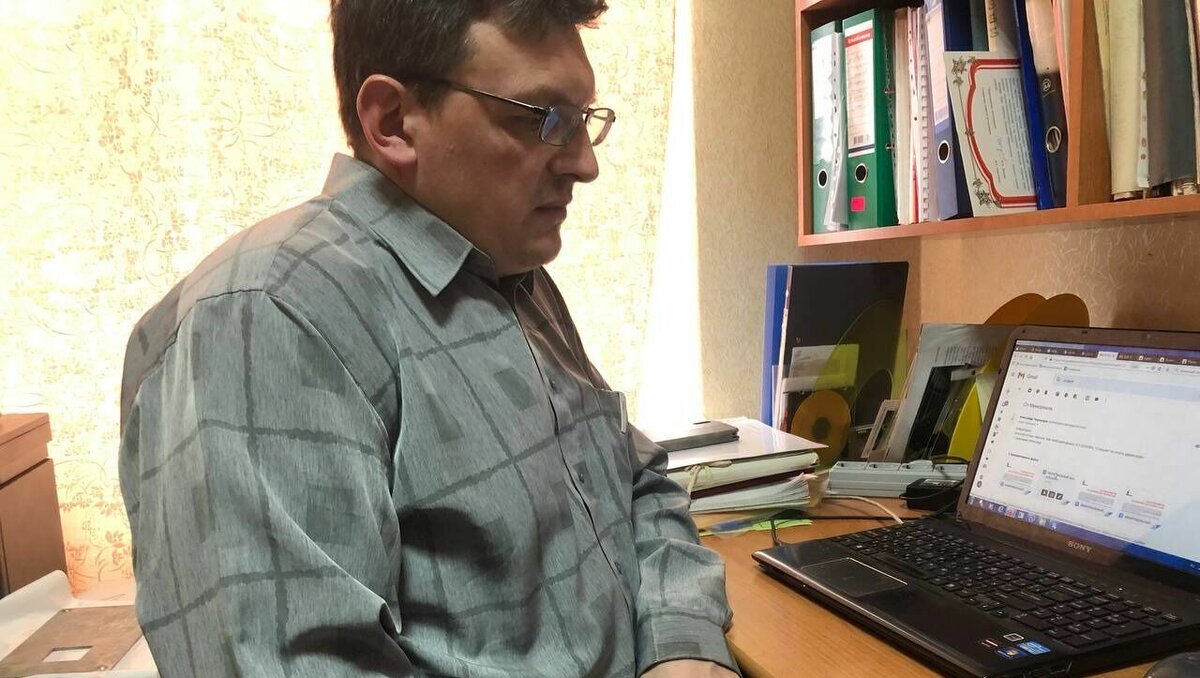     Накануне к нему домой рано утром приходили неизвестные.