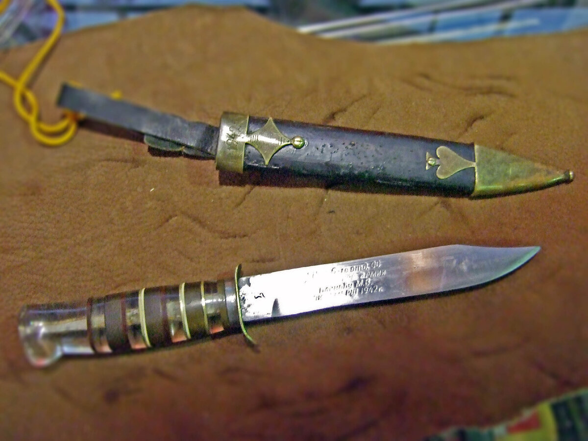 Подарочный НР-40 с ножнами