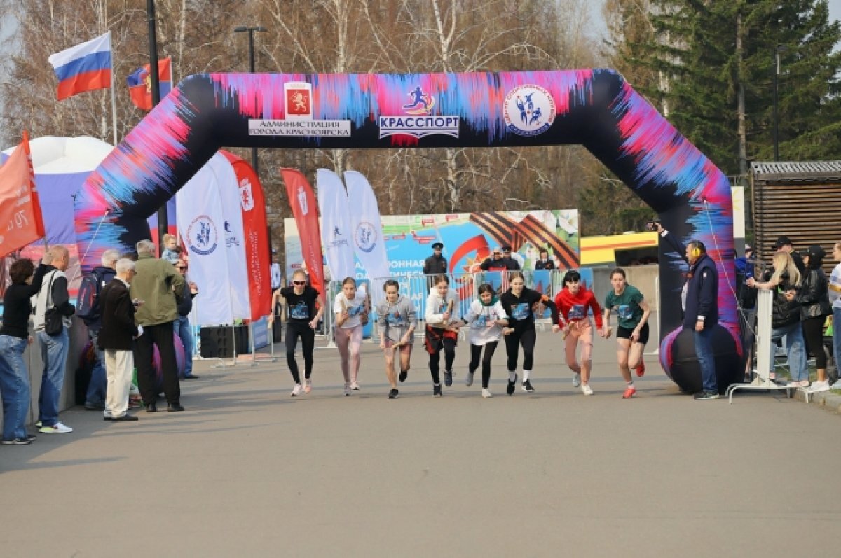    В эстафете приняли участие 689 человек.