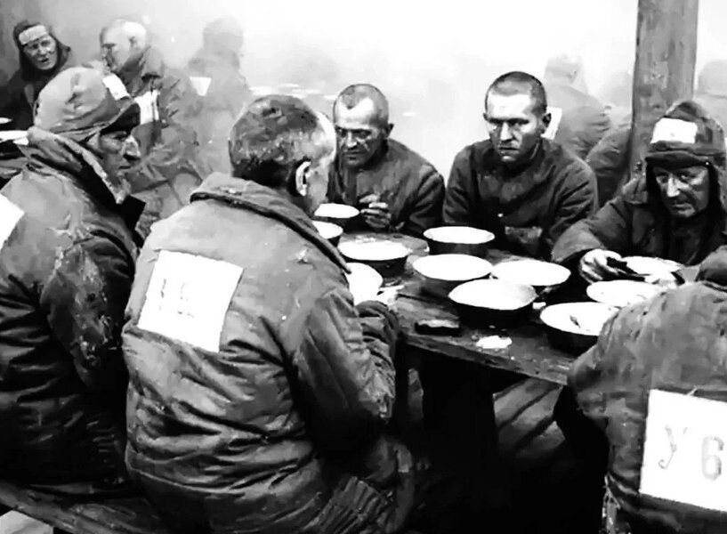      Заключенные в ГУЛАГе