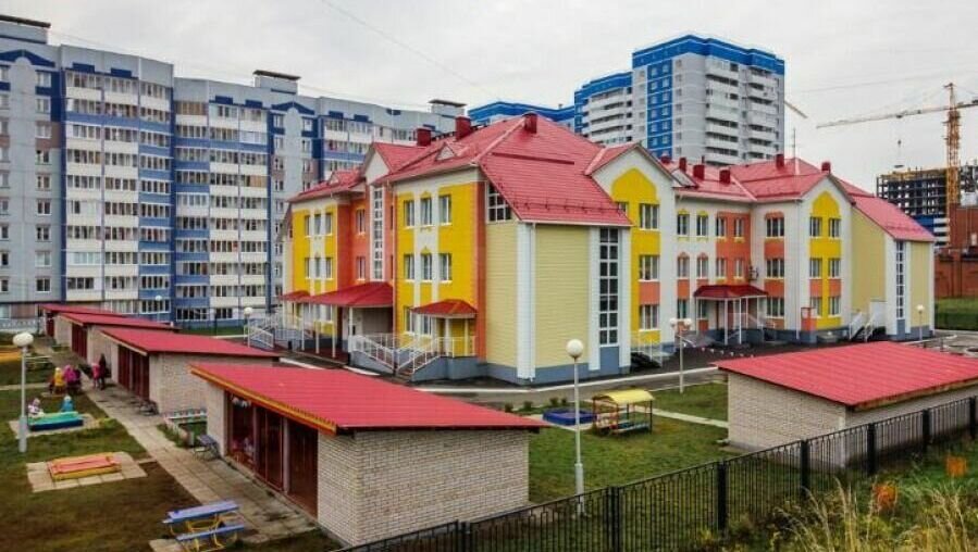     Детский сад №11 в городе Ижевске вошел в список 500 лучших образовательных организаций страны 2023 года.