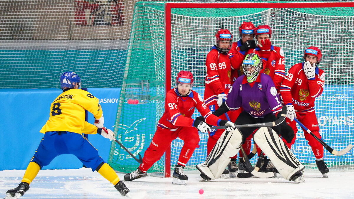 Сборная России держит оборону