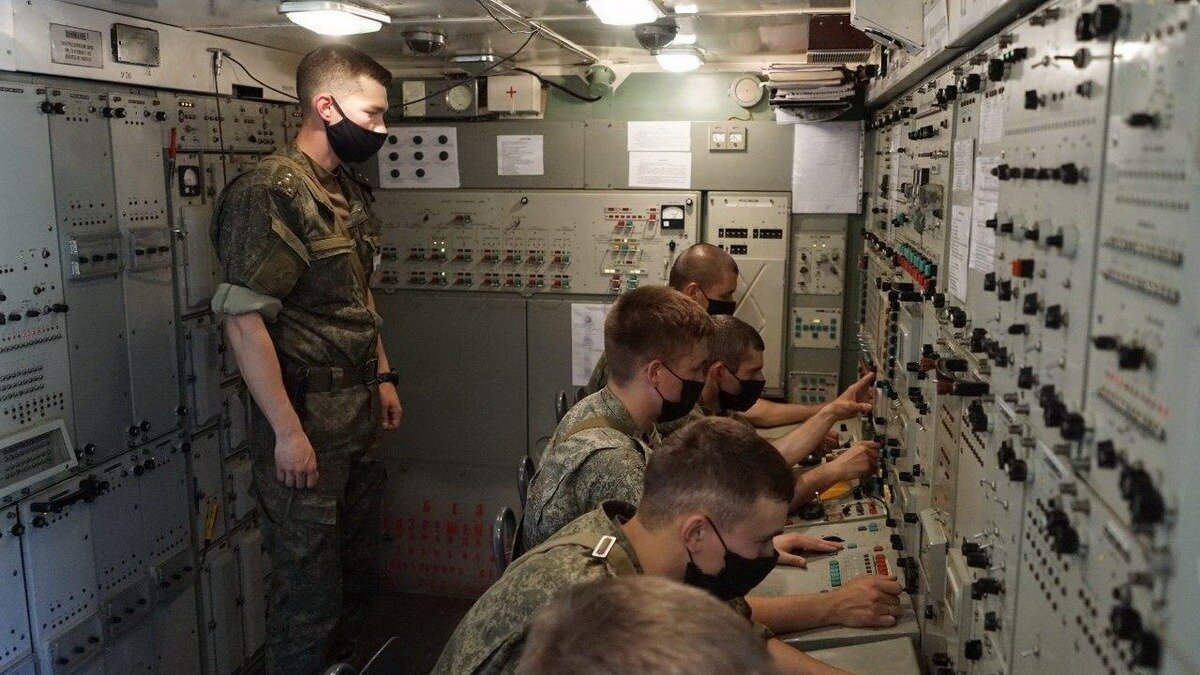     Над Ростовской области мог быть сбит дрон-камикадзе, сообщает Telegram-канал «Операция Z: Военкоры Русской Весны».