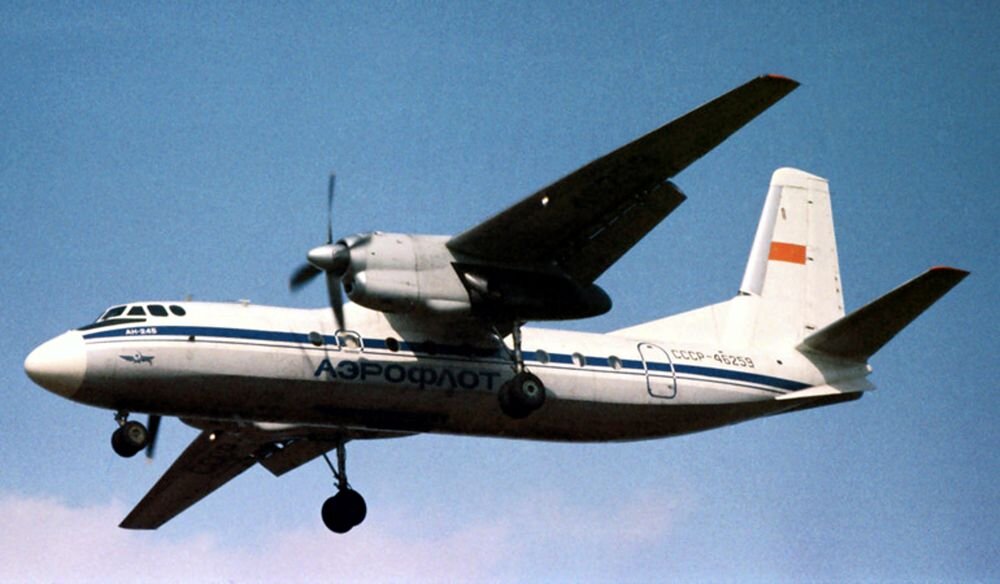 Самолет Ан-24Б, идентичный описываемому. Фото из открытых источников.