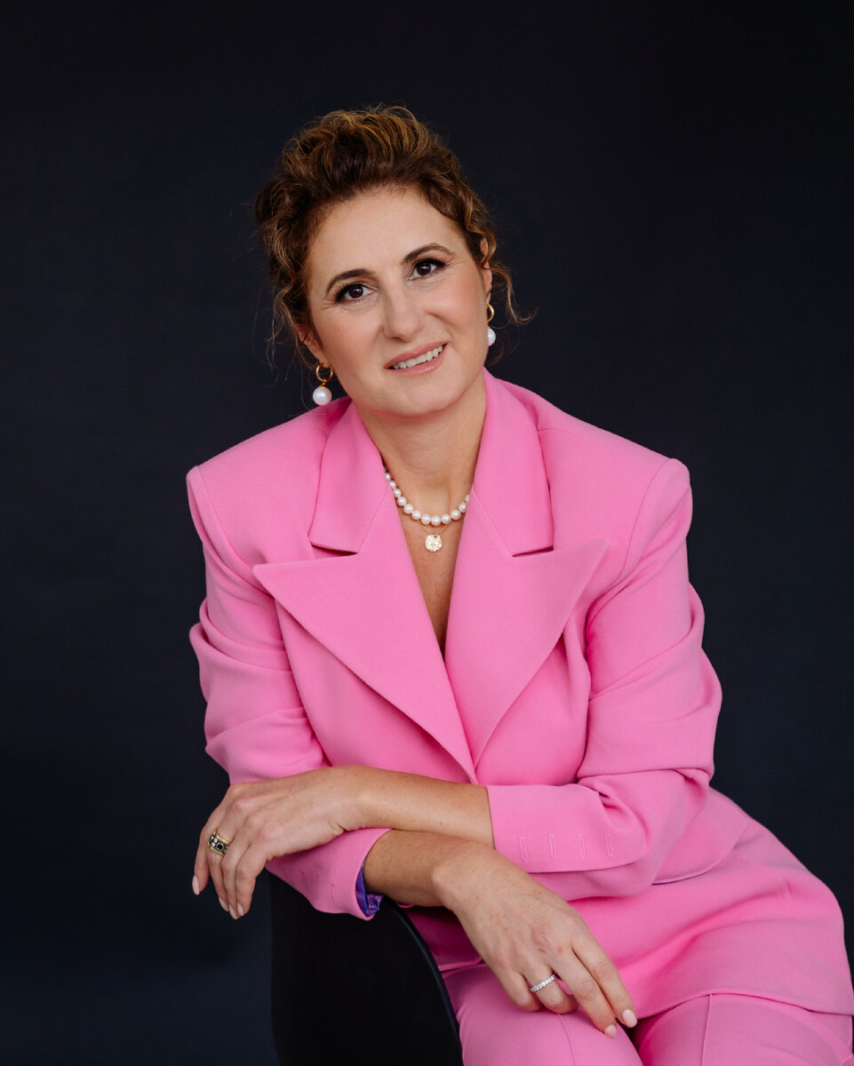 Хестанова Тамара Зауровна-врач-рефлексотерапевт с 25+ летним стажем в лечении иглами