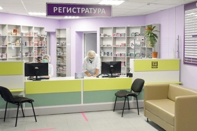 За четыре года по нацпроекту все детские поликлиники обновили: отремонтировали холлы и кабинеты, а также оснастили их по последнему слову техники. Фото с сайта правительства Брянской области