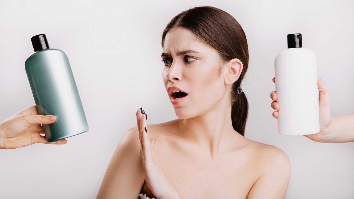    Какая косметика для волос опасна в жару