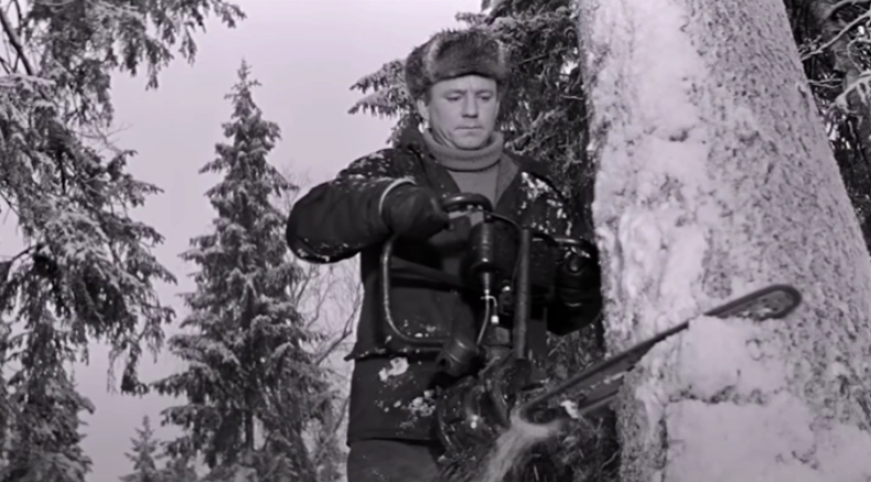 Уютная морозная комедия «Девчата» — фильм с Надеждой Румянцевой и Николаем Рыбниковым, к которому приятно возвращаться раз за разом.-2