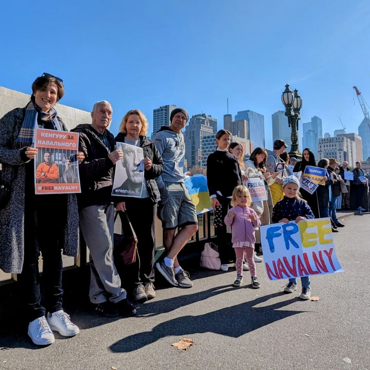 Когда день рождения навального. Массовые мероприятия. Митинг. Плакат поддержки. Плакат на улице.