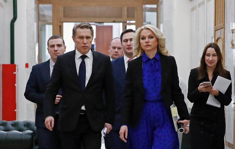 Они хотят окончательно народ добить? Абсурд от Голиковой и Мурашко переложить функции врачей на медсестер