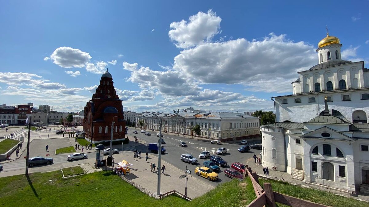 Вид с холма близ Золотых ворот, г.Владимир.