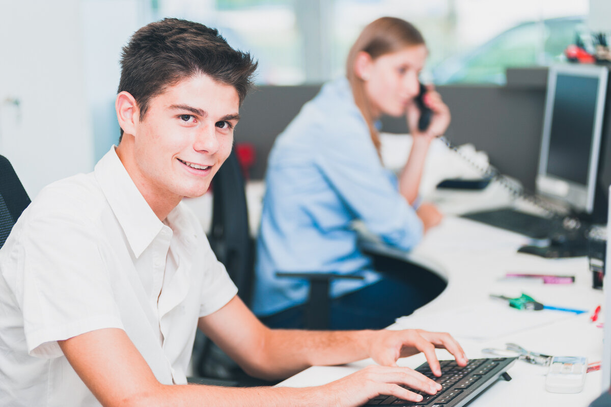 Как научить подростков, чтобы они успешно справлялись со своей первой работой