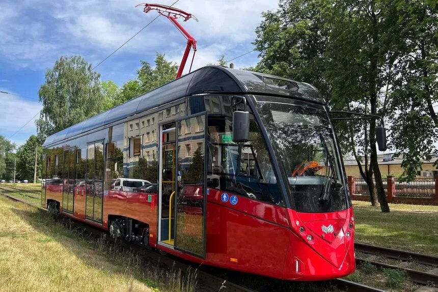 Бкм т 811 трамвай. Низкопольный трамвай бкм. Бкм т701. Бкм т701. Трамвай бкм 802е.