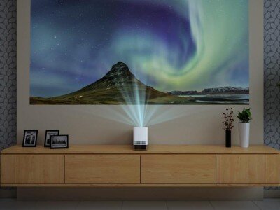    Epson выпустила ультракороткофокусный лазерный проектор с высокой яркостью
