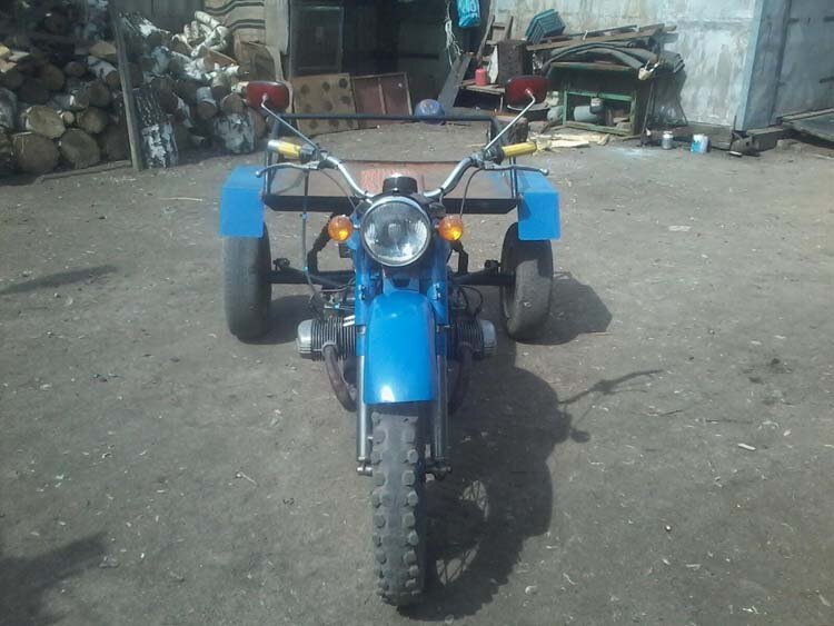 Грузовой трицикл урал днепр. Трицикл на базе мотоциклов. 3 колесный мотоцикл урал. Иж юпитер 5 с двигателем от мотоблока. Мотоцикл урал трайк.