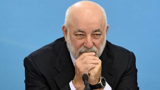 
Виктор Вексельберг, попав под санкции, требовал от властей всесторонней поддержки