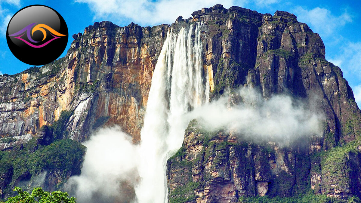 Водопады по сути являются фонтанами, инженером и конструктором которых выступила матушка-природа. И если человеку подвластно строить гигантские здания и огромные фонтаны, то у природы имеются свои мерки. Спешим познакомить вас с действительно колоссальными по размерам водяными потоками, устремленными по горным рельефам. Итак, представляем десятку, куда вошли самые высокие водопады мира, по сравнению с которыми знаменитая Ниагарская артерия покажется маленьким ручейком. 