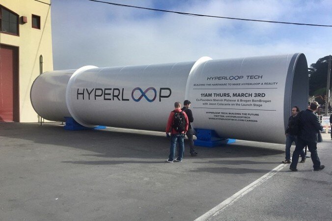 Является ли Hyperloop Илона Маска просто мечтой или реальностью? Когда Конкордвышел на пенсию в2003 году, казалось, что индустрия скоростного туризма сделала ход назад.